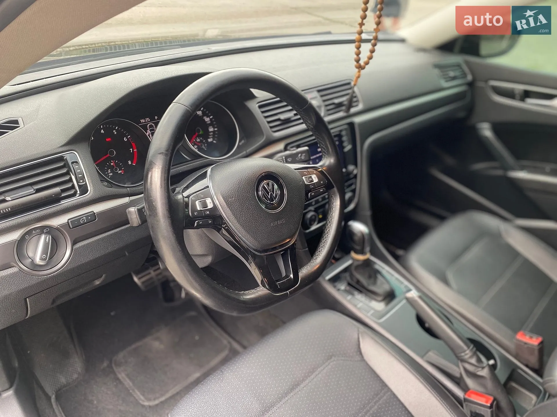 2017 Volkswagen Passat - мініатюра 10