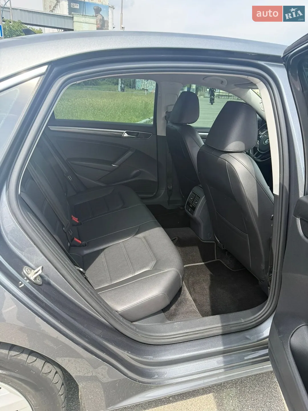 2017 Volkswagen Passat - мініатюра 24