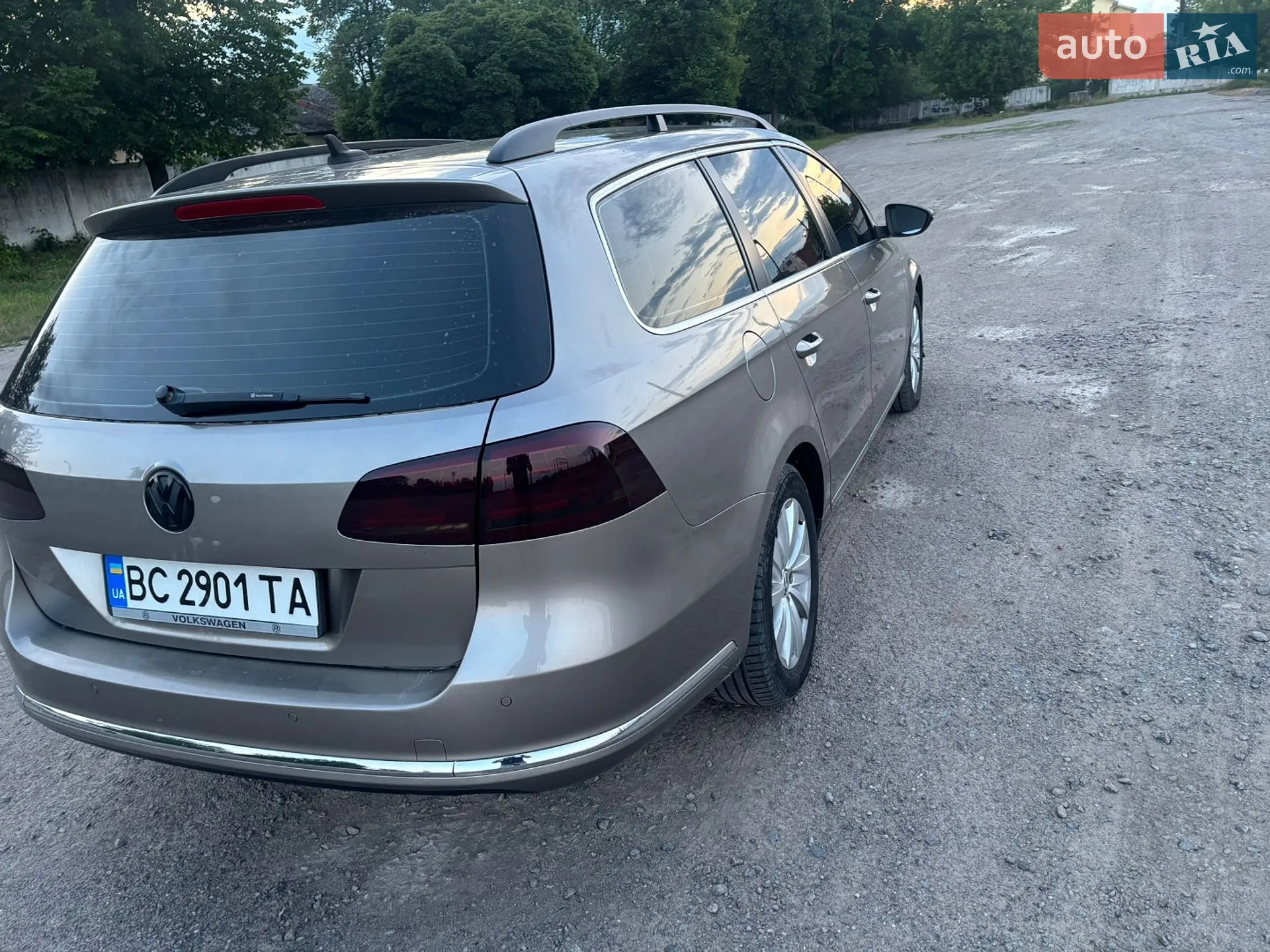 Volkswagen Passat 2013 VIN WVWZZZ3CZEE047515 фото оголошення 4 з 9