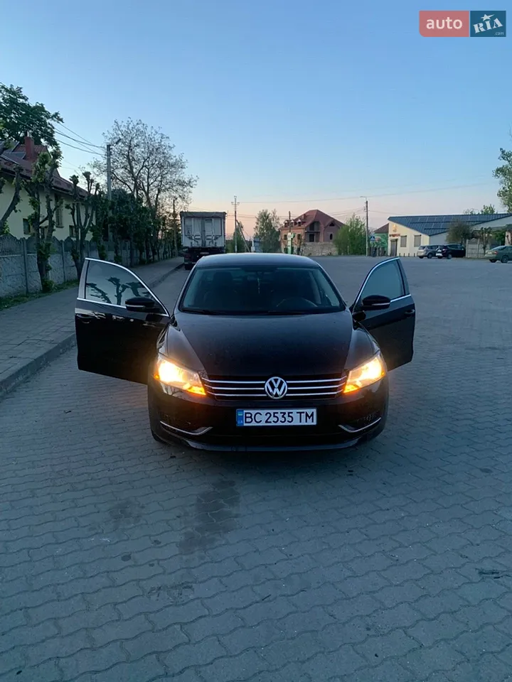 2013 Volkswagen Passat - мініатюра 19