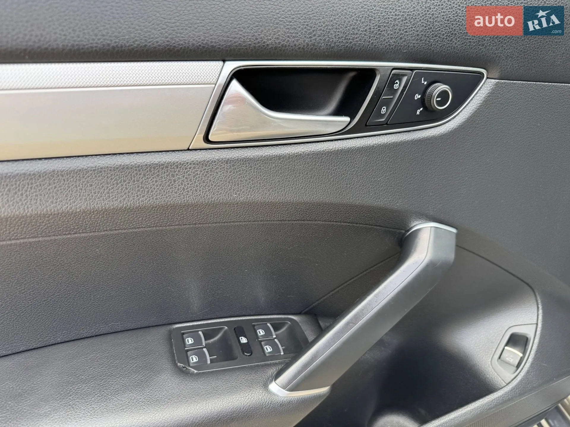 2016 Volkswagen Passat - мініатюра 8