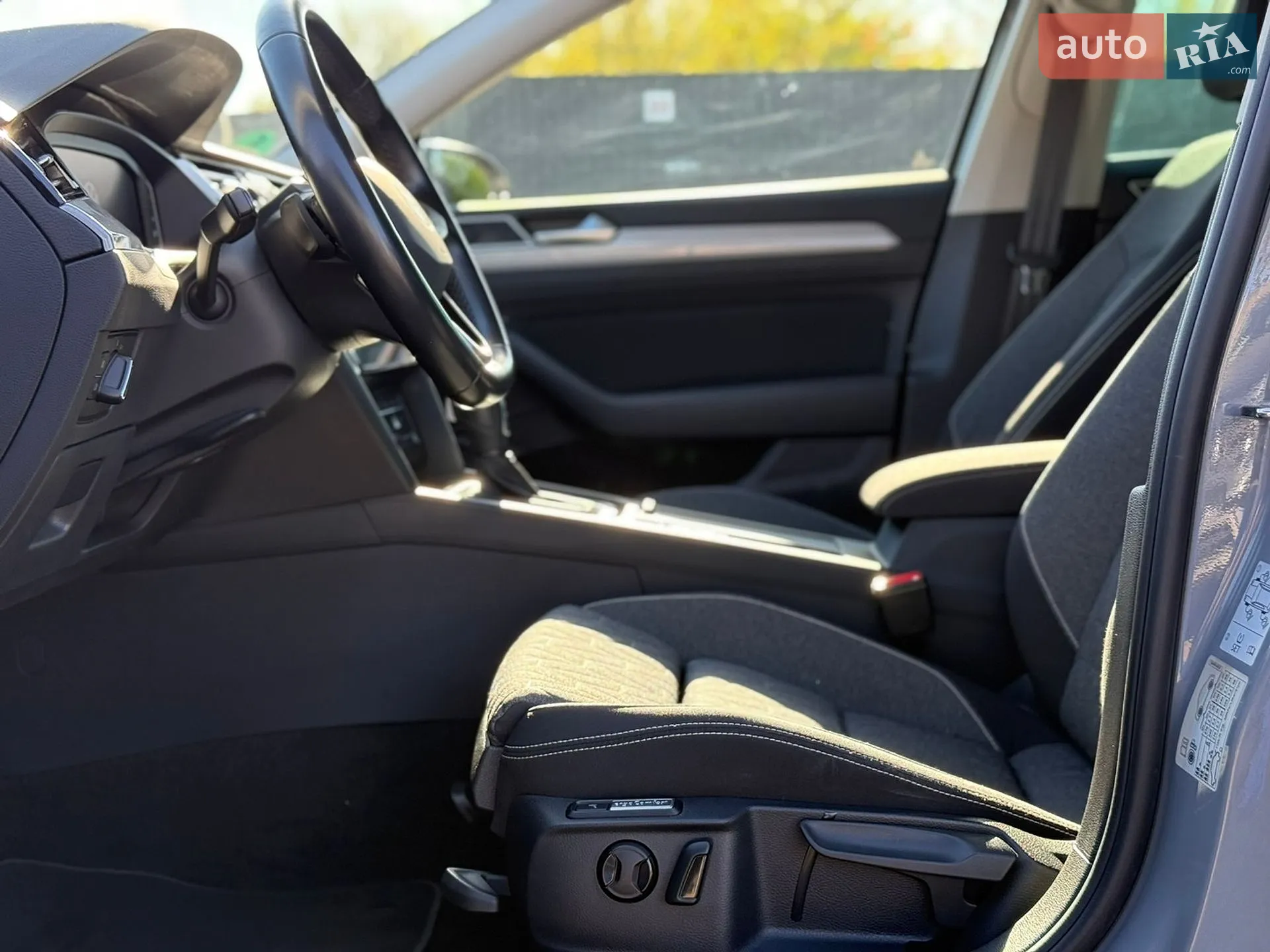 2023 Volkswagen Passat - мініатюра 20