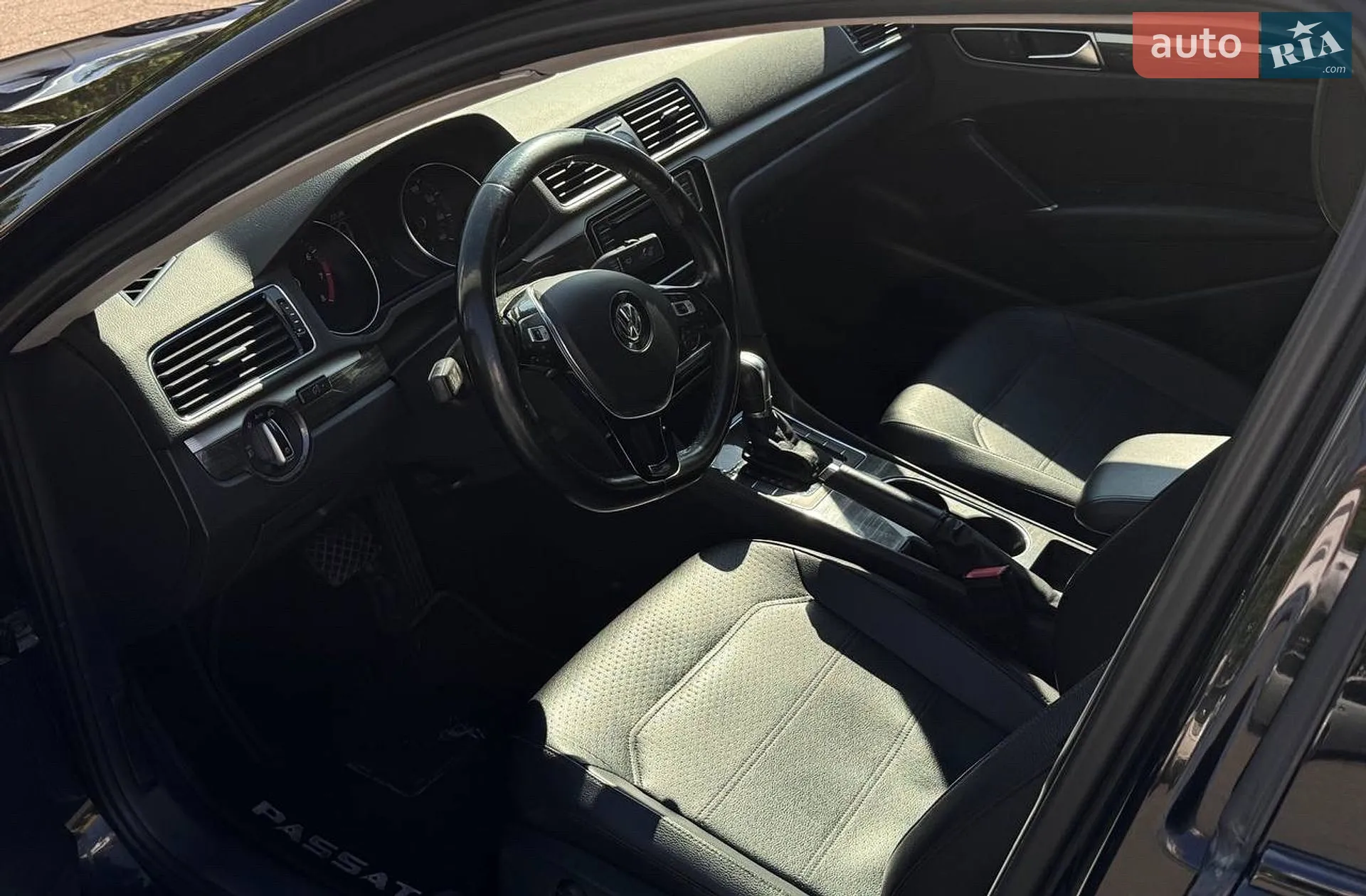 2016 Volkswagen Passat - мініатюра 12