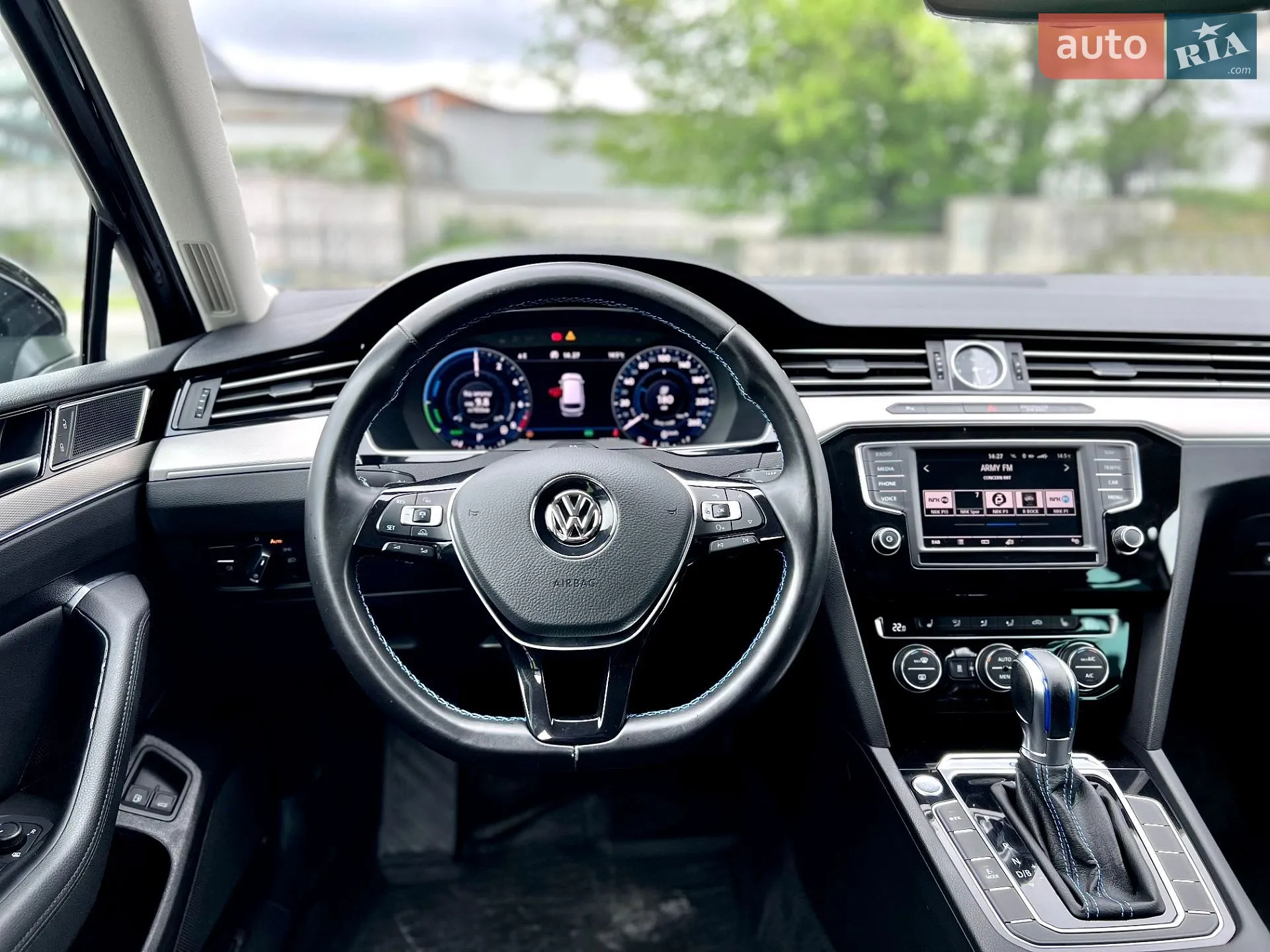 2017 Volkswagen Passat - мініатюра 23