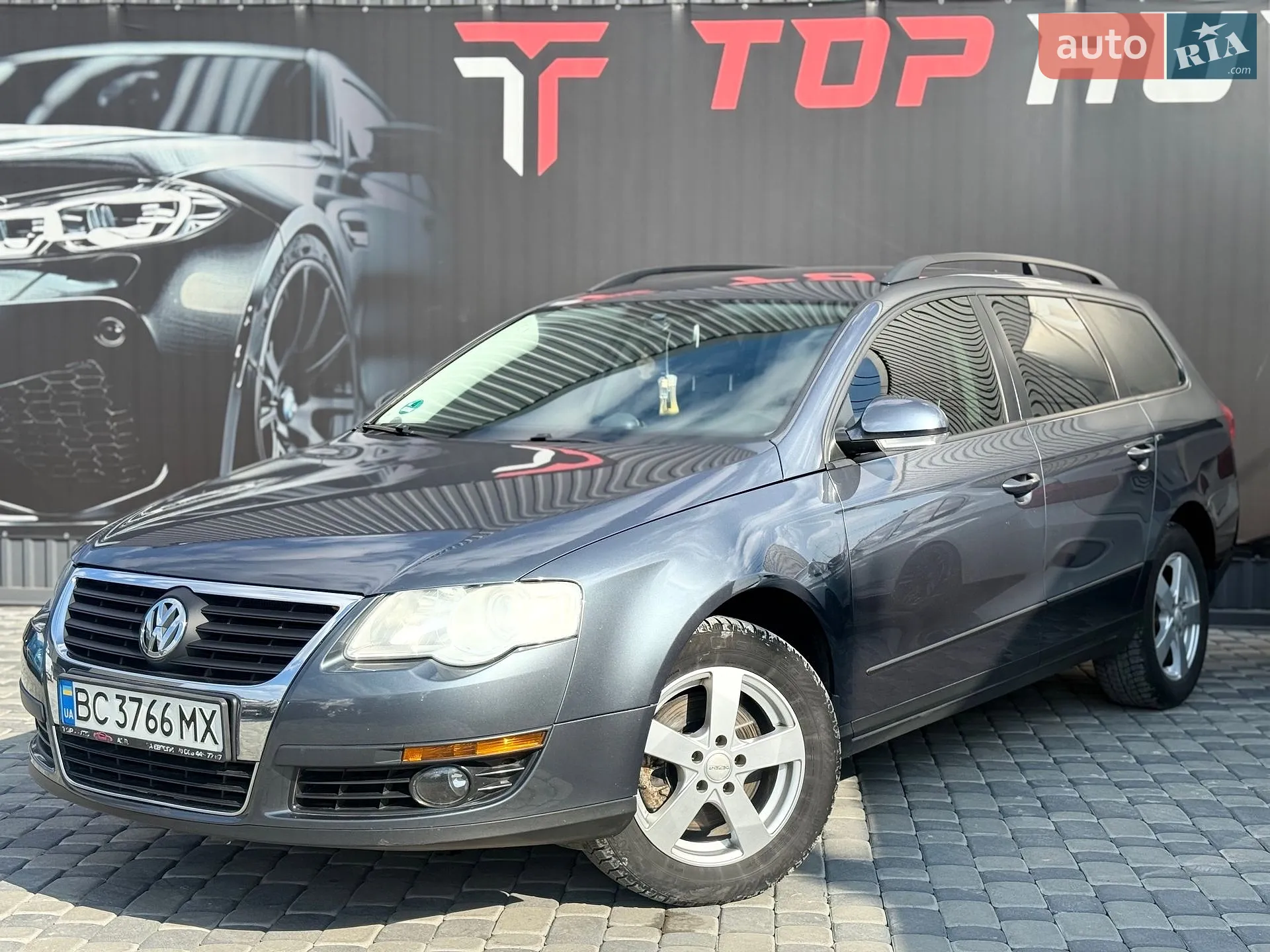 2010 Volkswagen Passat - мініатюра 2
