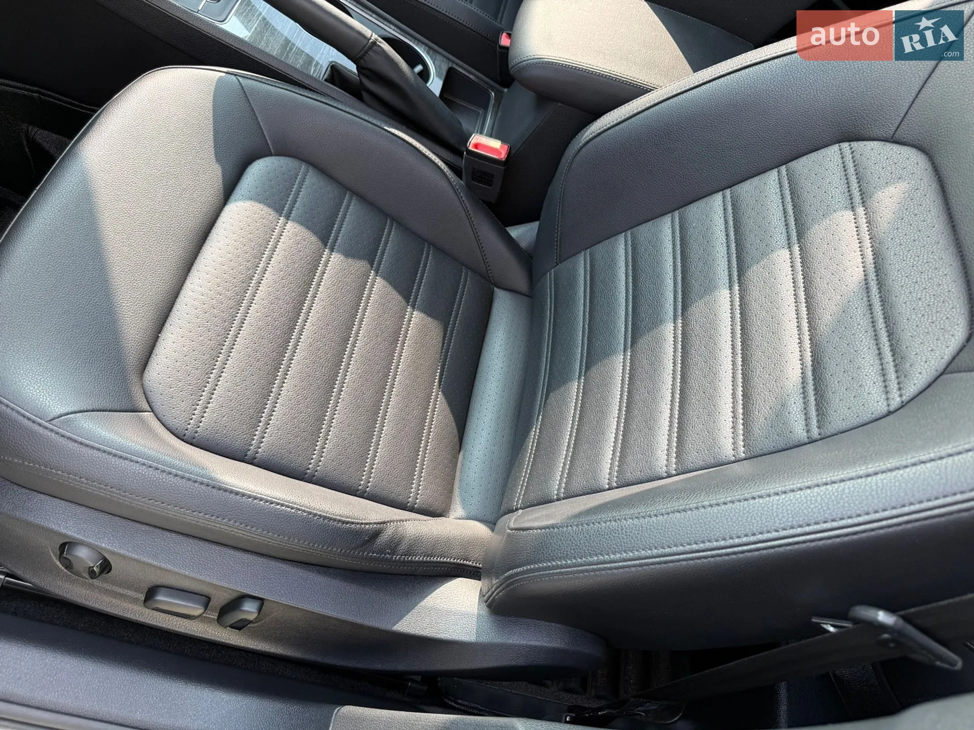 2015 Volkswagen Passat - мініатюра 22