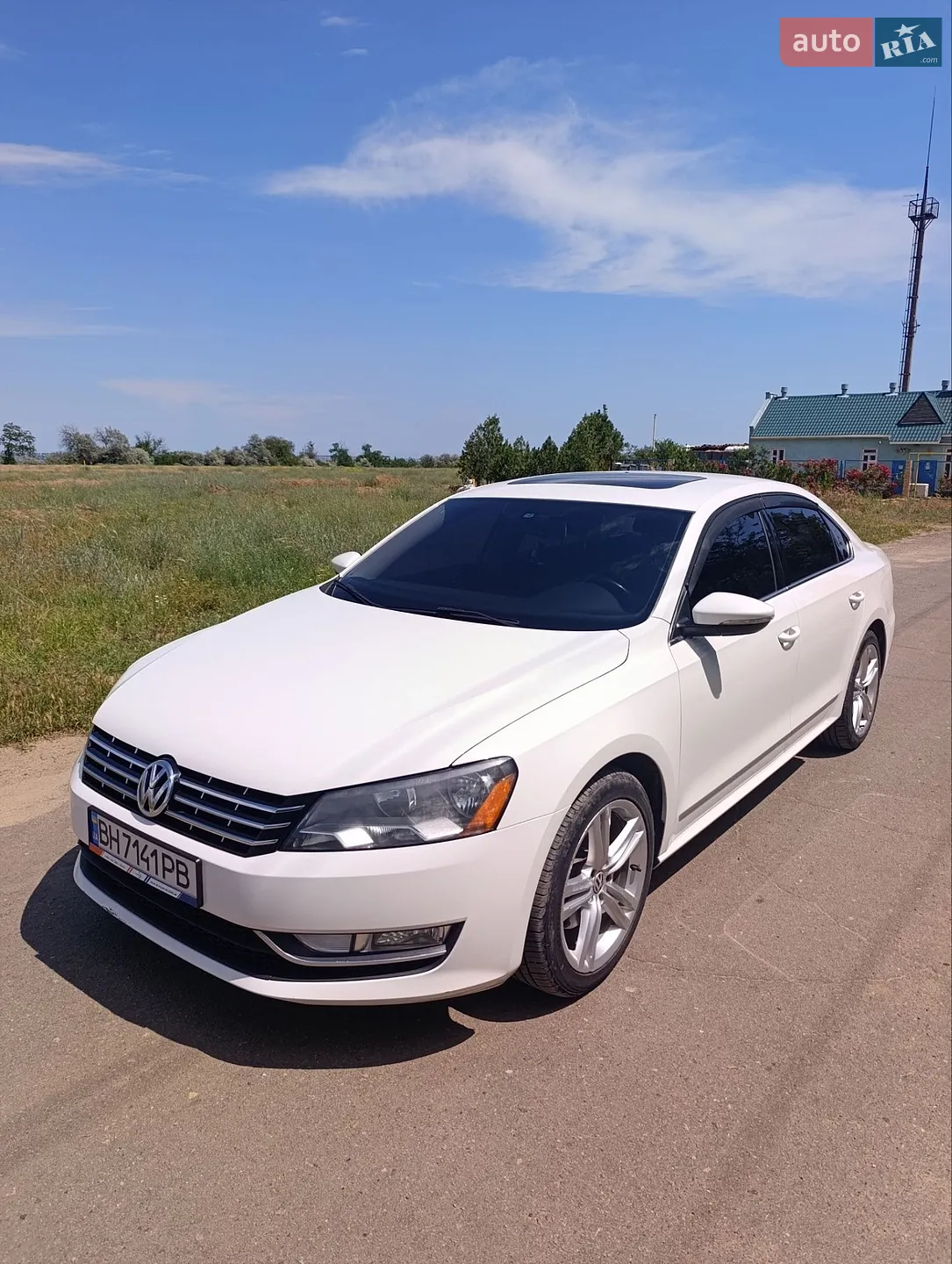 2014 Volkswagen Passat - фото 1