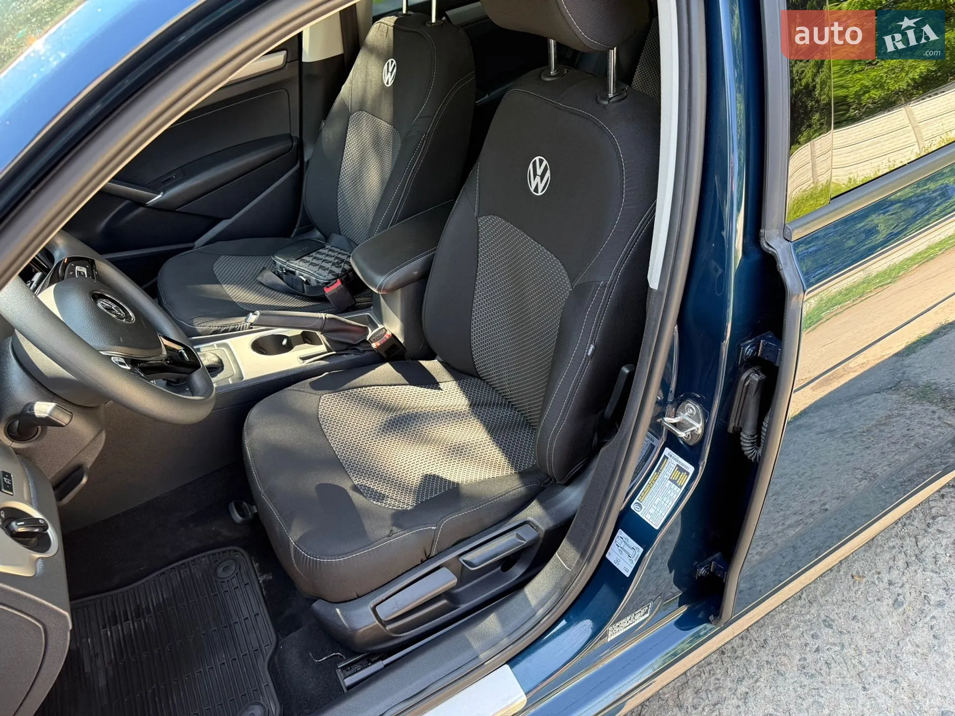 2019 Volkswagen Passat - мініатюра 14