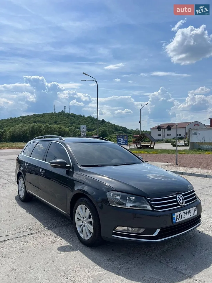 2010 Volkswagen Passat - мініатюра 21
