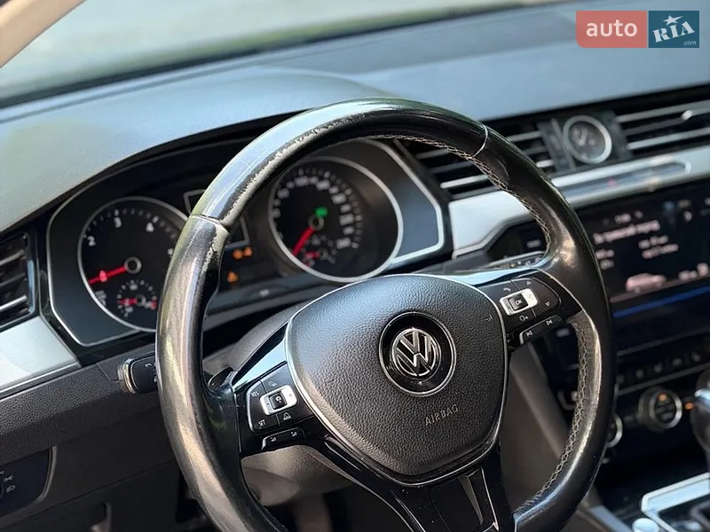 Volkswagen Passat 2017 VIN WVWZZZ3CZJP000448 фото оголошення 31 з 80