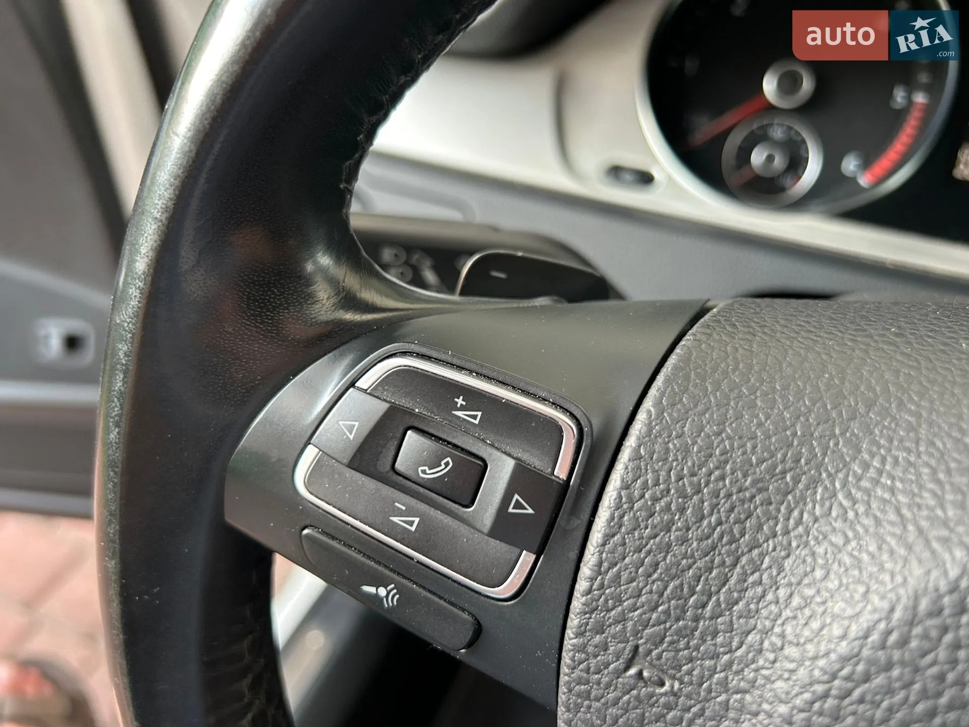 2011 Volkswagen Passat - мініатюра 38