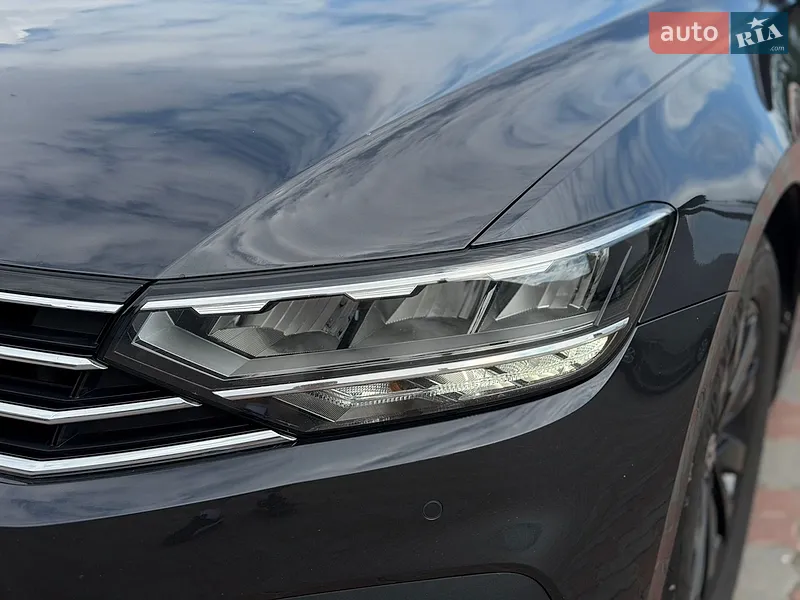 Volkswagen Passat 2021 VIN WVWZZZ3CZME125428 фото оголошення 6 з 98
