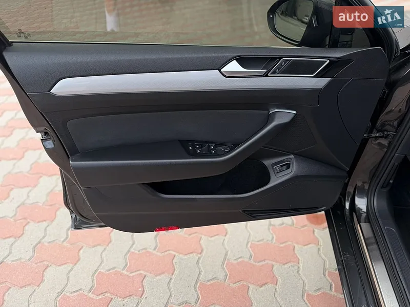 Volkswagen Passat 2021 VIN WVWZZZ3CZME125428 фото оголошення 45 з 98