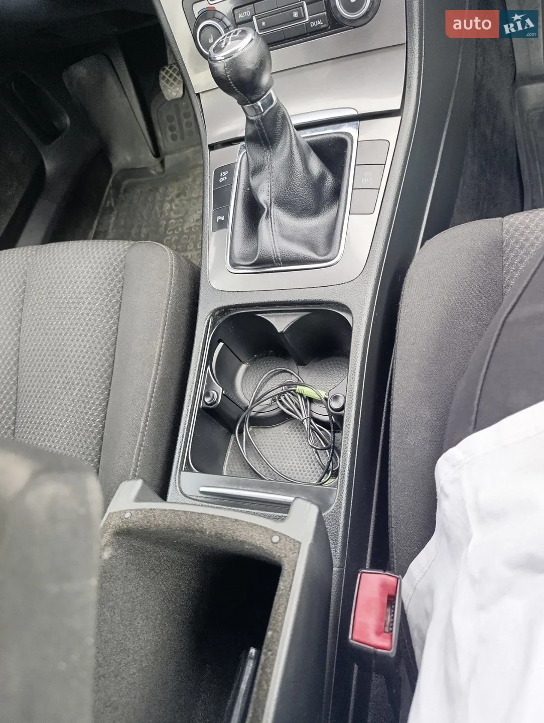 2010 Volkswagen Passat - мініатюра 8