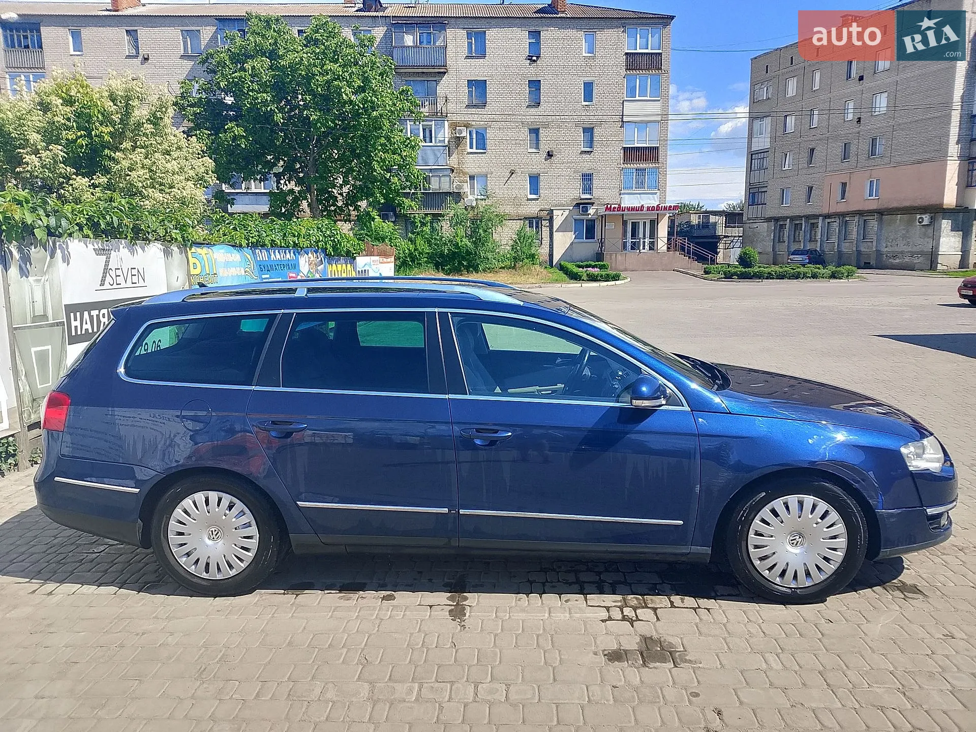 2010 Volkswagen Passat - мініатюра 3