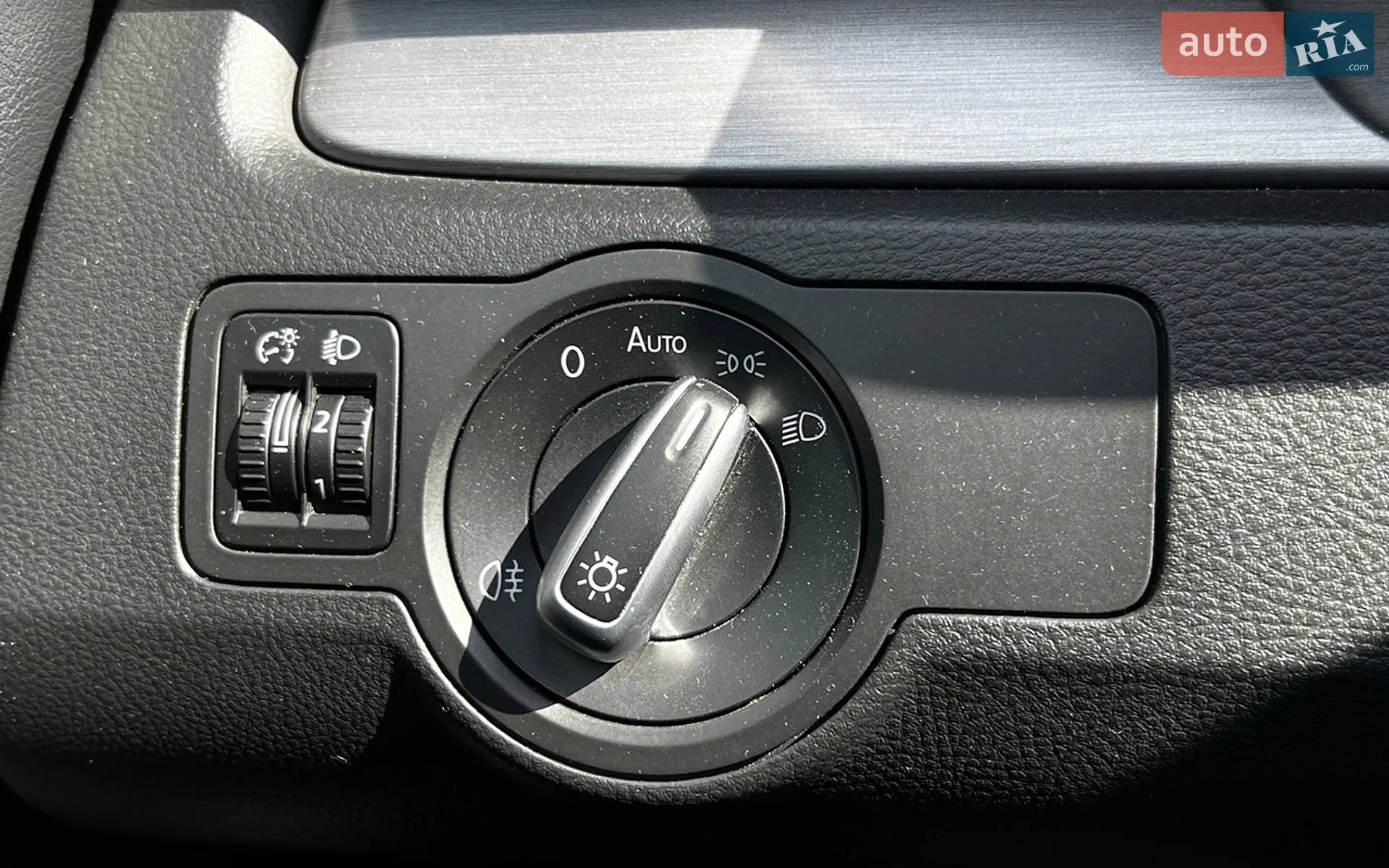 2010 Volkswagen Passat - мініатюра 17