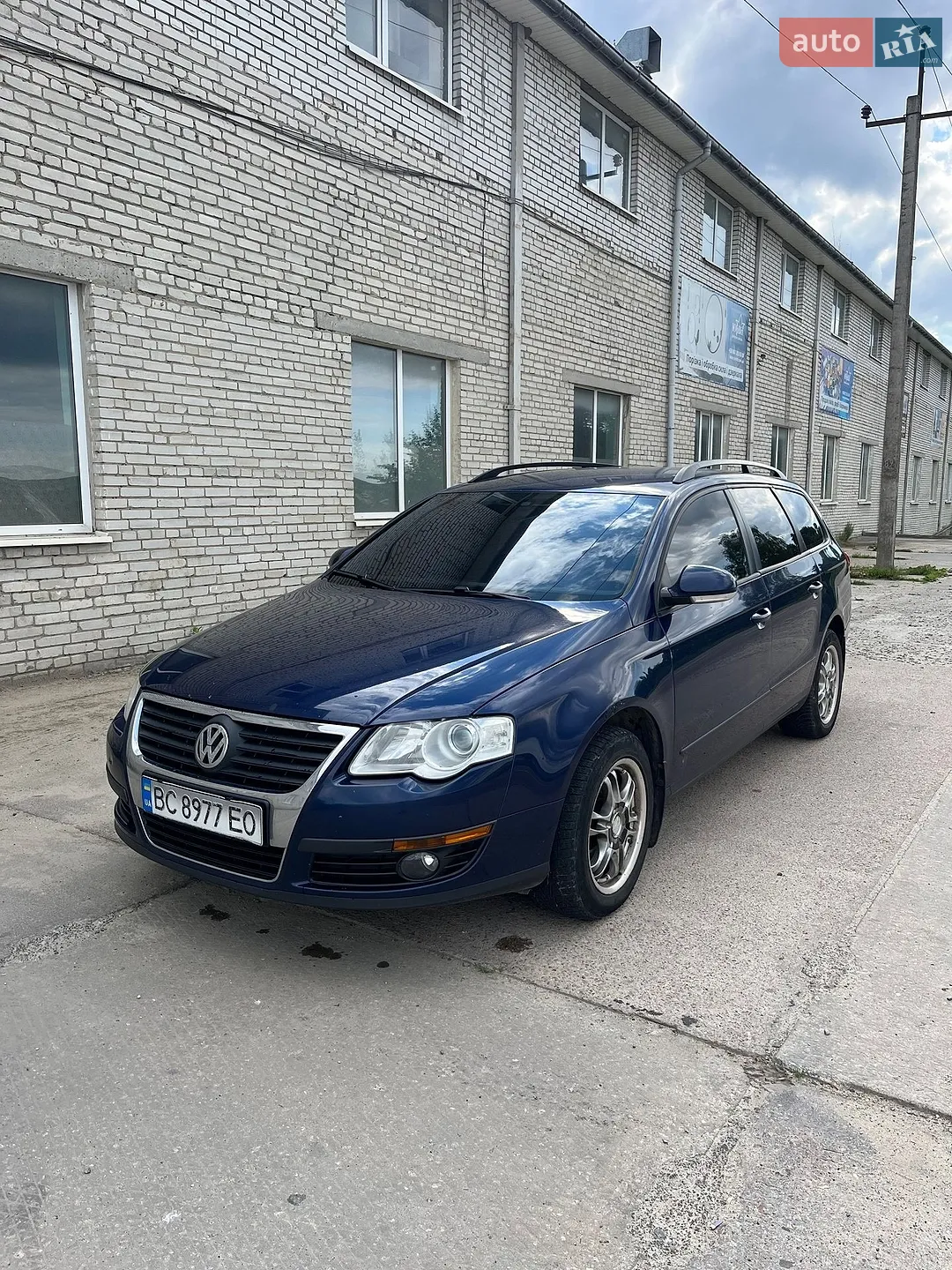 2010 Volkswagen Passat - мініатюра 6