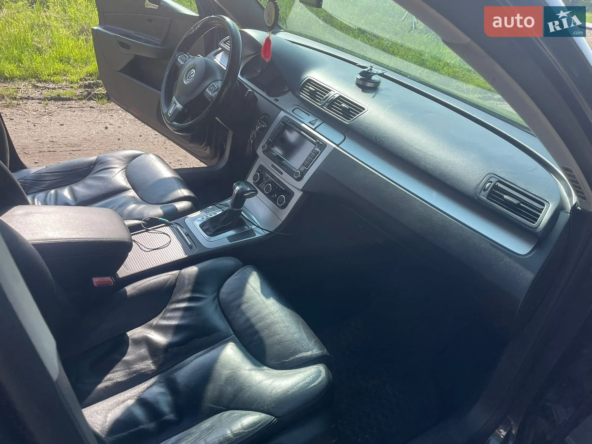 2010 Volkswagen Passat - мініатюра 8