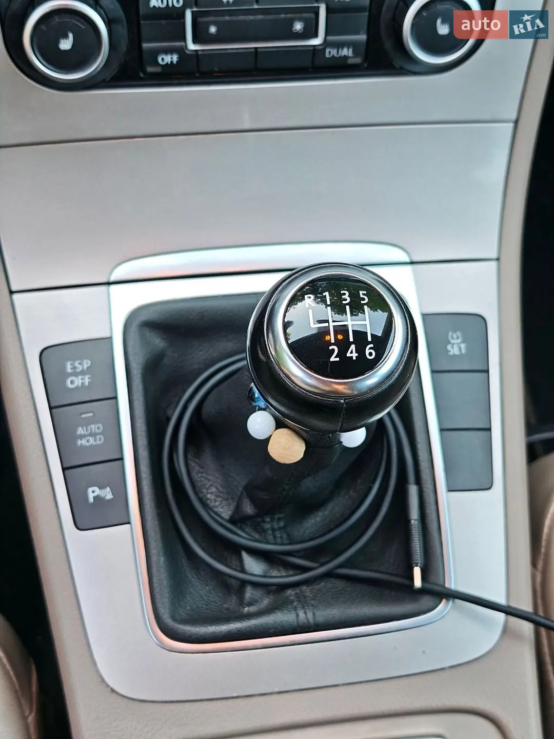 2010 Volkswagen Passat - мініатюра 8