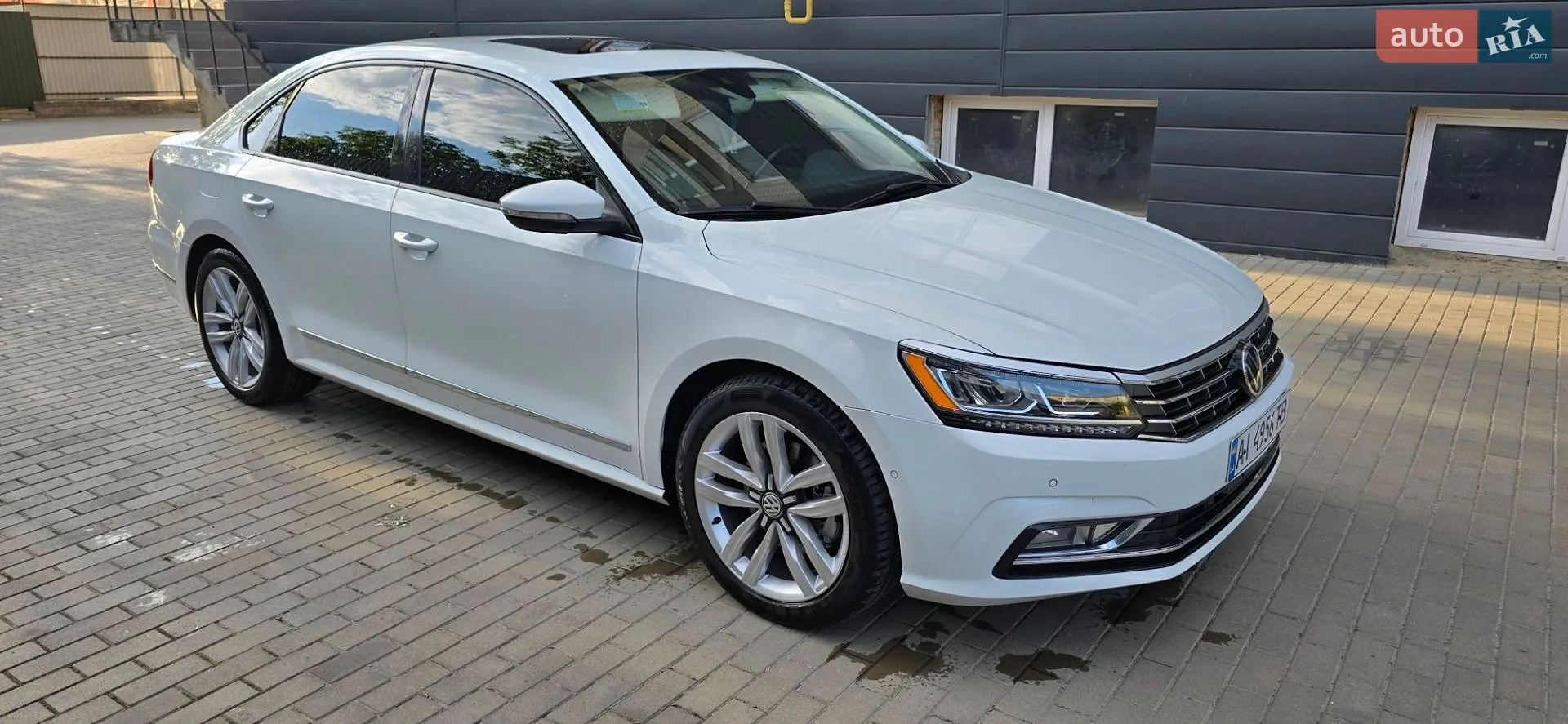 2017 Volkswagen Passat - фото 1