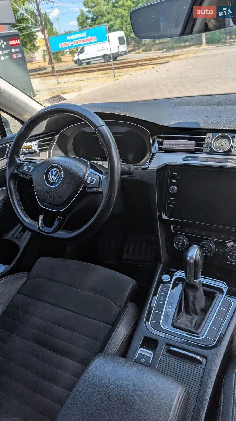 2019 Volkswagen Passat - мініатюра 10