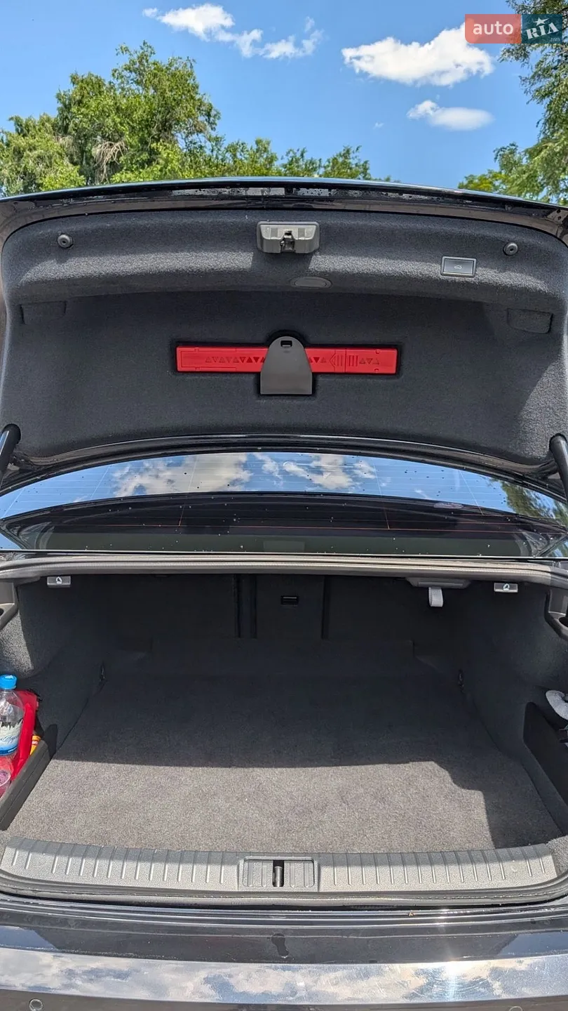 2019 Volkswagen Passat - мініатюра 16