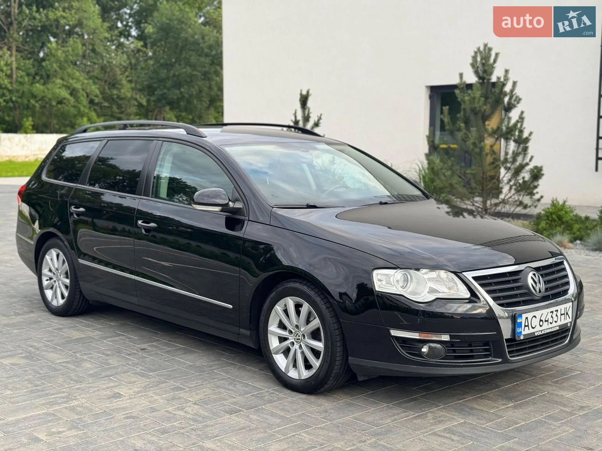 2010 Volkswagen Passat - мініатюра 3