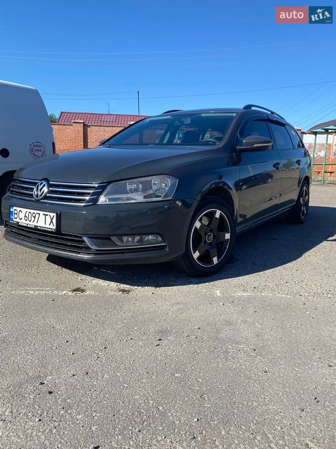 2010 Volkswagen Passat - мініатюра 2