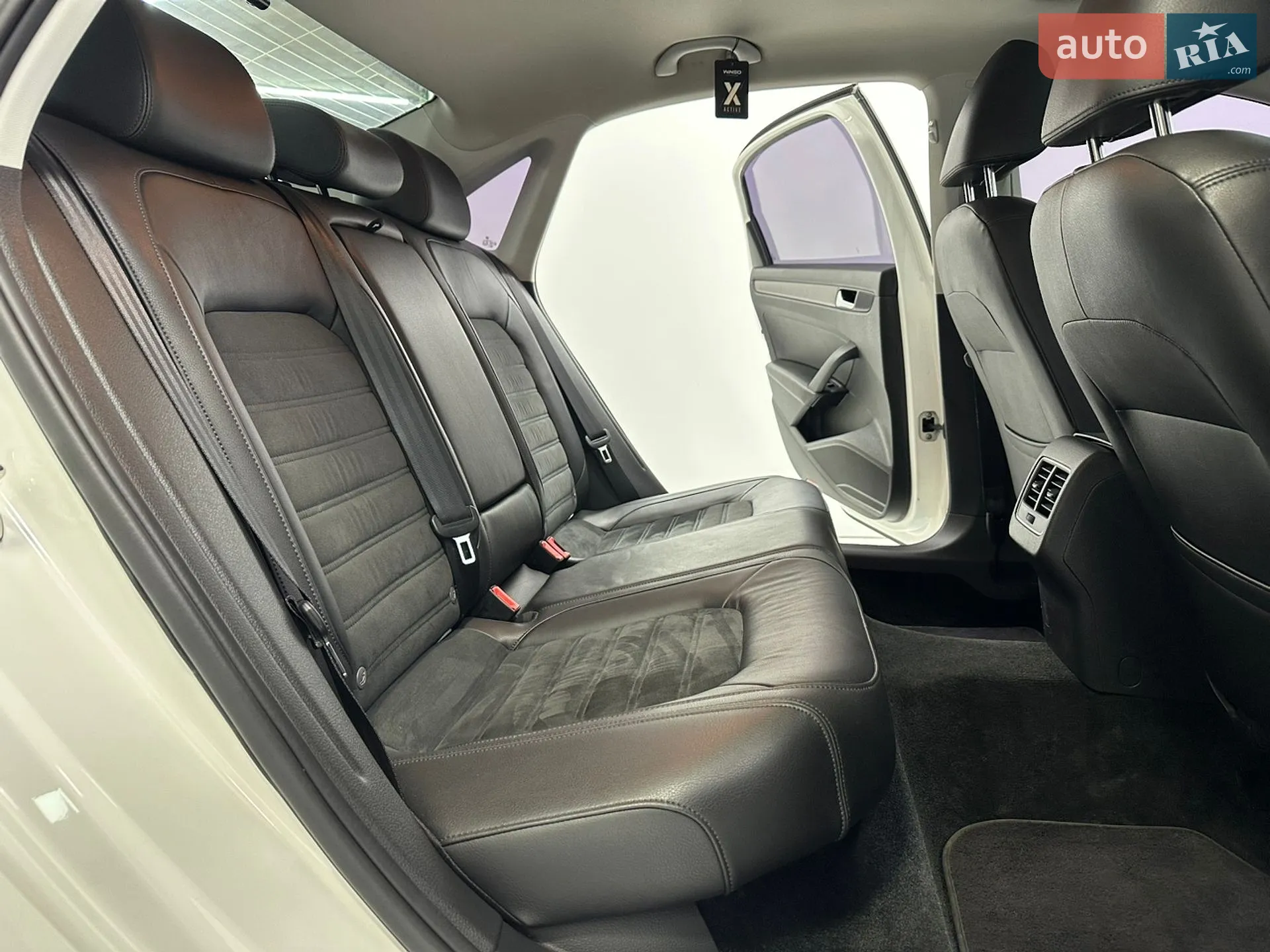 2014 Volkswagen Passat - мініатюра 35