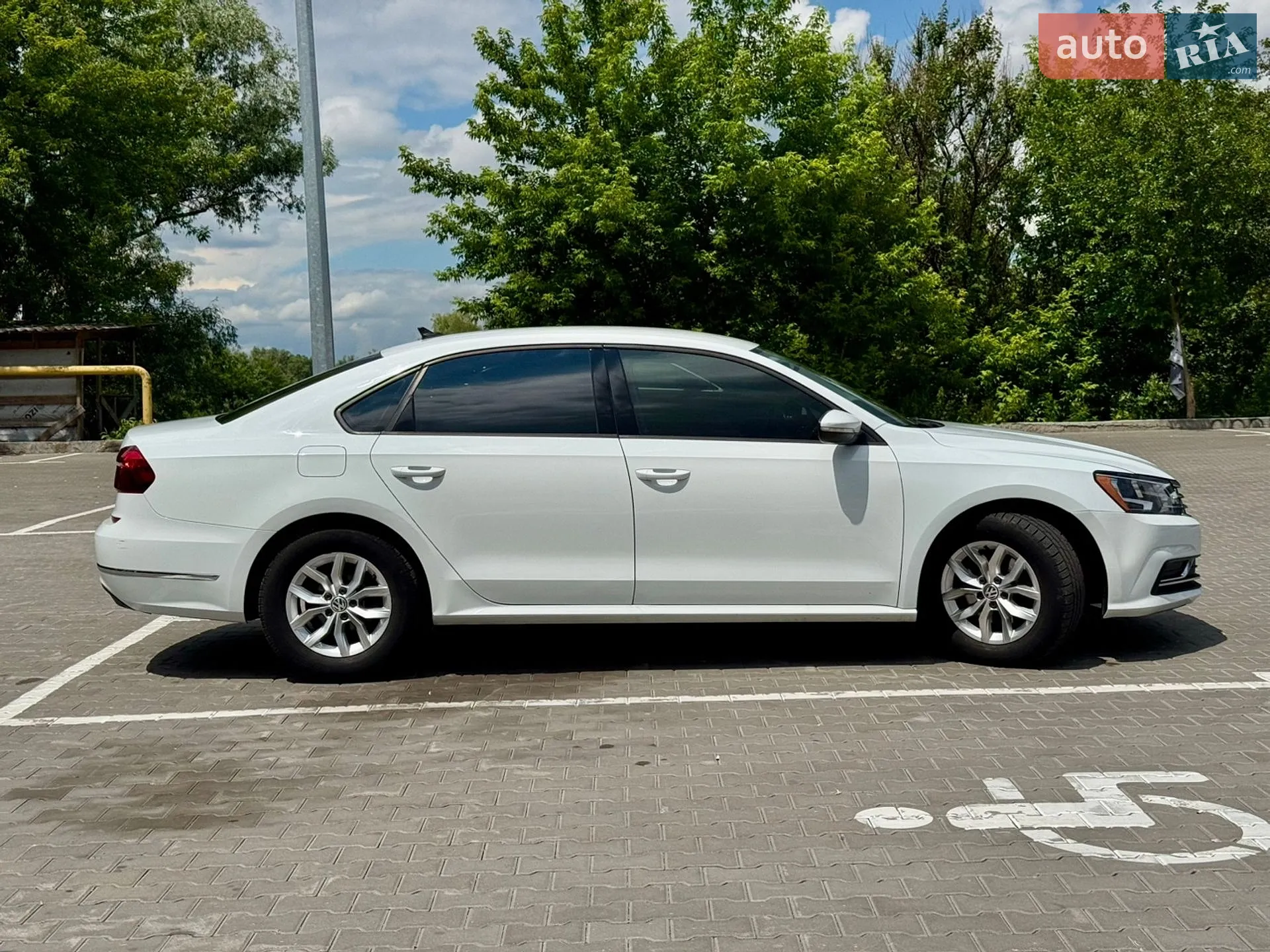 2017 Volkswagen Passat - мініатюра 6