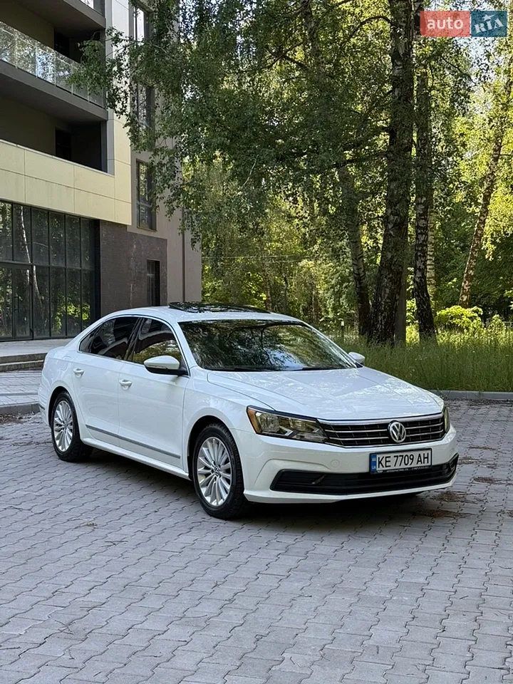 2016 Volkswagen Passat - мініатюра 18