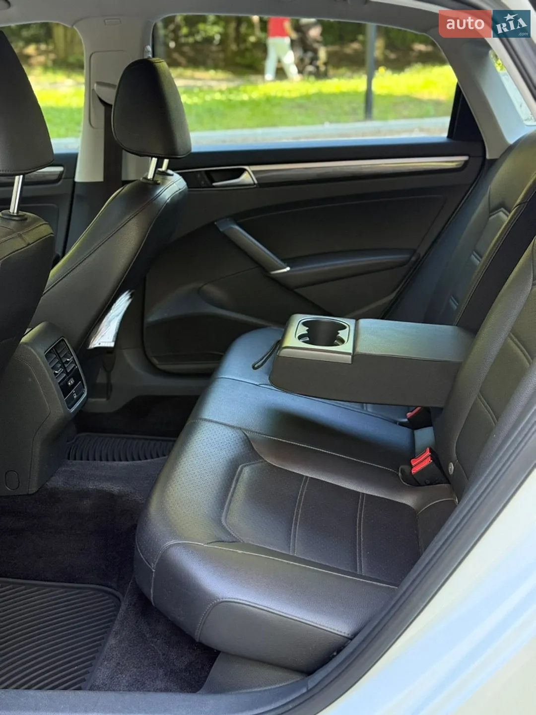 2016 Volkswagen Passat - мініатюра 12