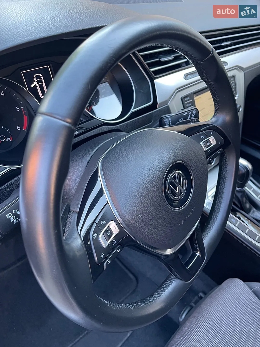 2017 Volkswagen Passat - мініатюра 20