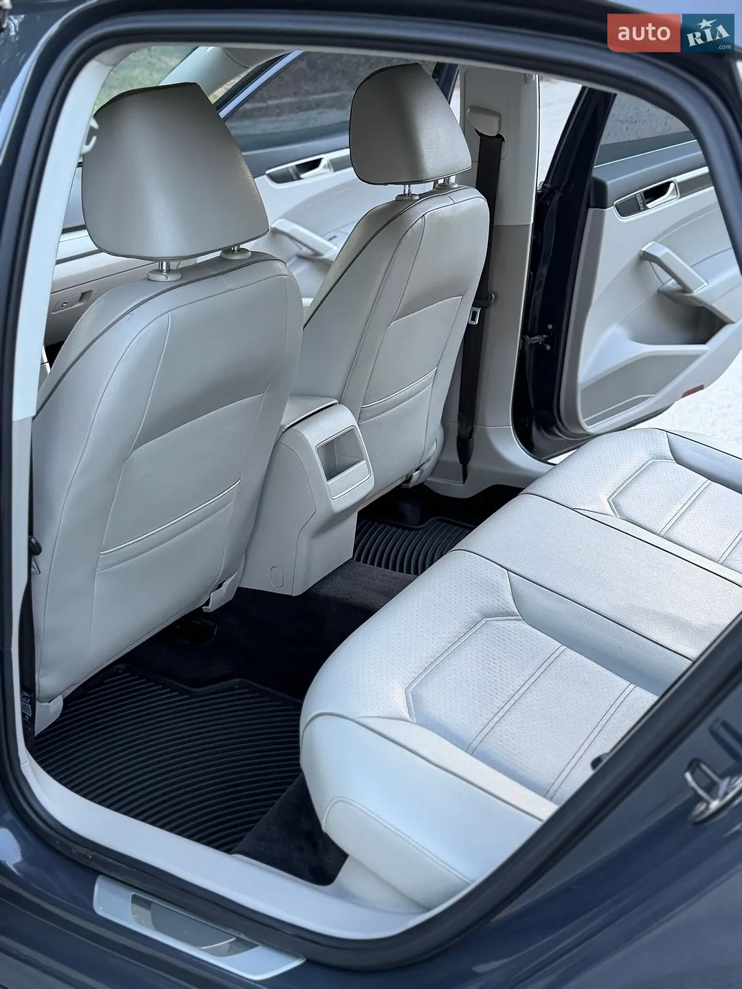 2016 Volkswagen Passat - мініатюра 41