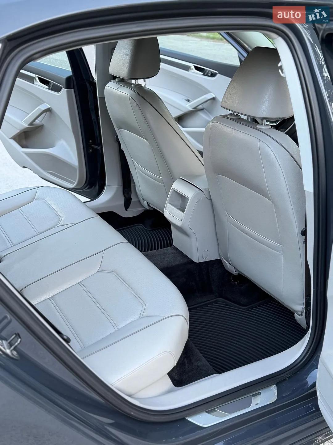 2016 Volkswagen Passat - мініатюра 45