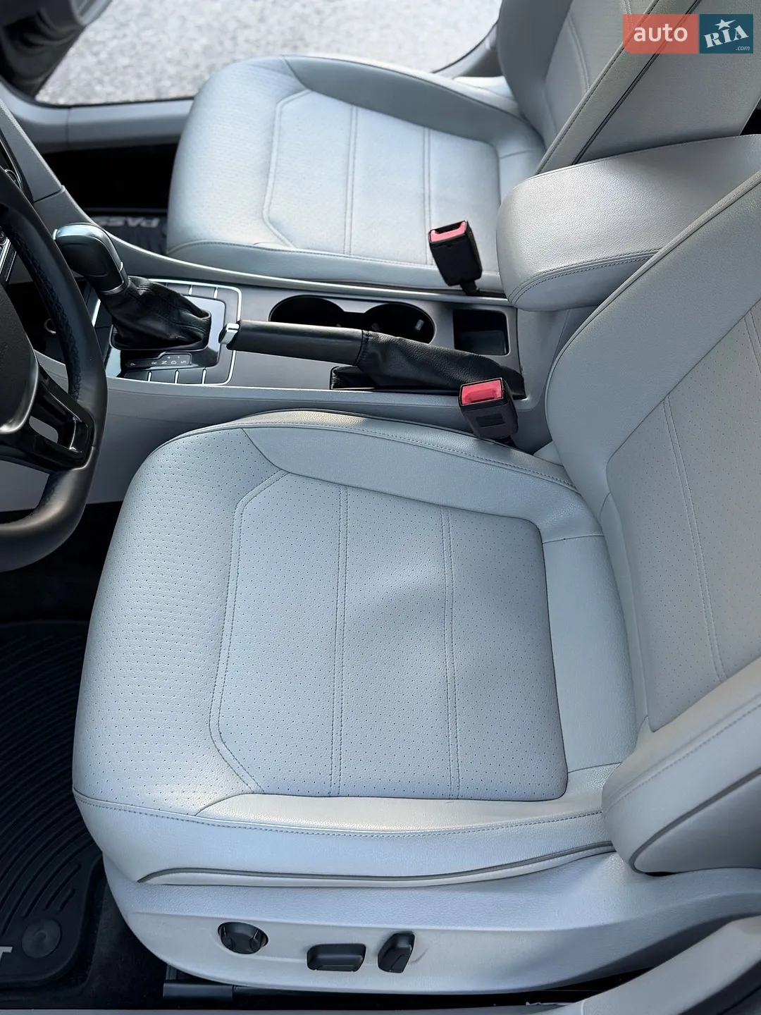 2016 Volkswagen Passat - мініатюра 33