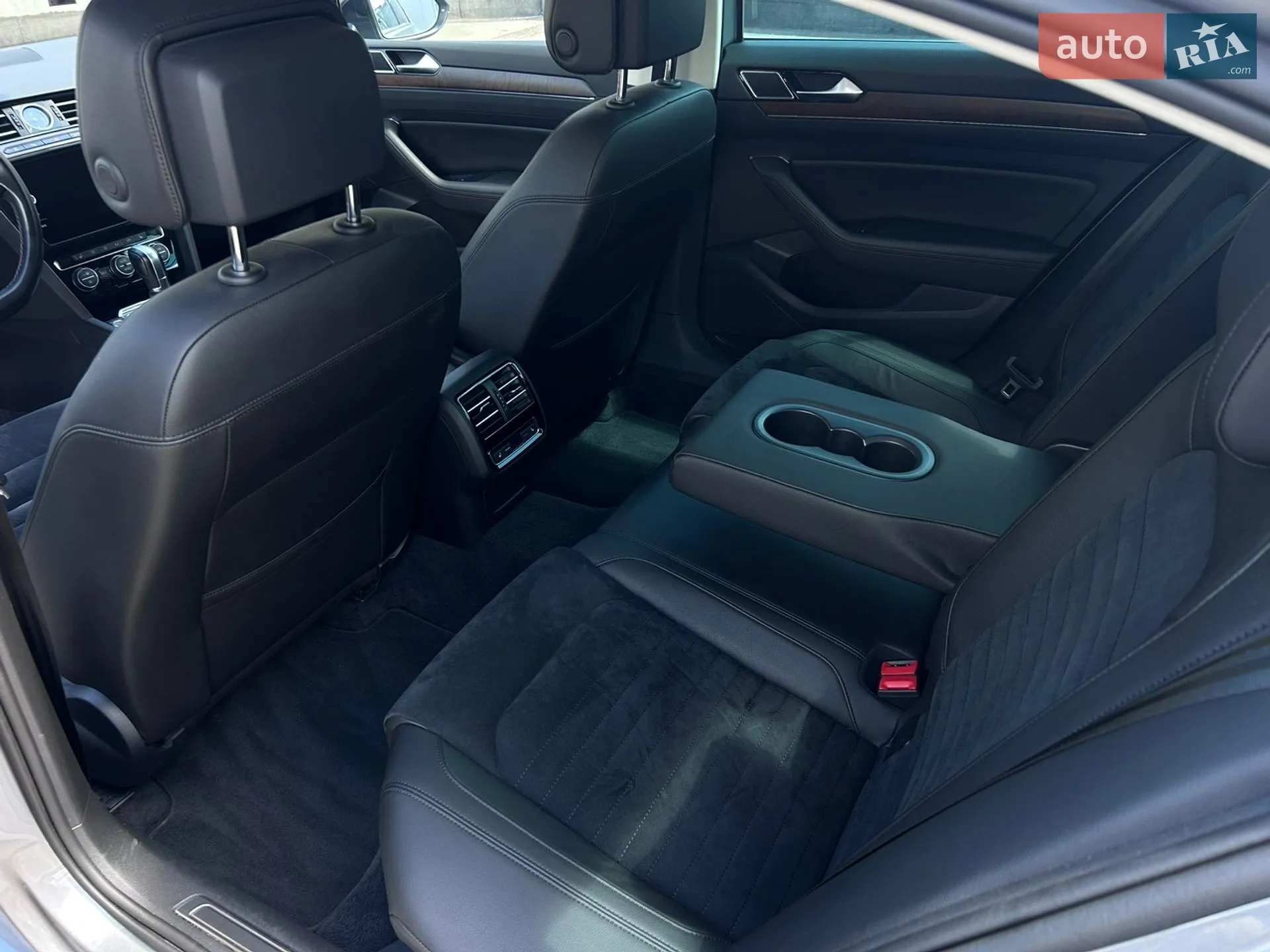 2018 Volkswagen Passat - мініатюра 12