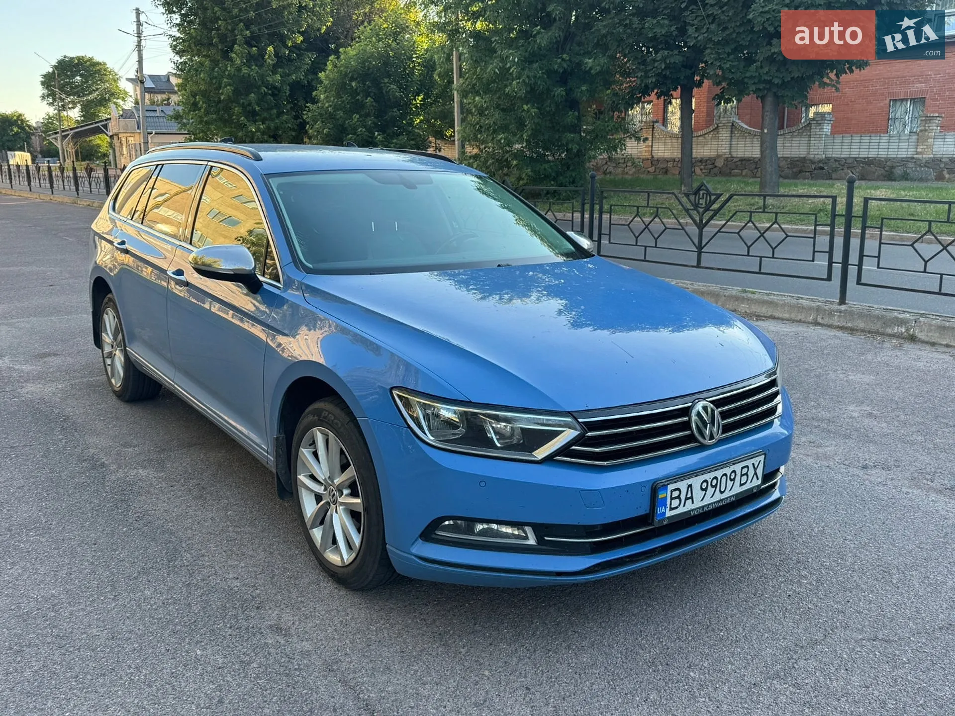 2015 Volkswagen Passat - мініатюра 2