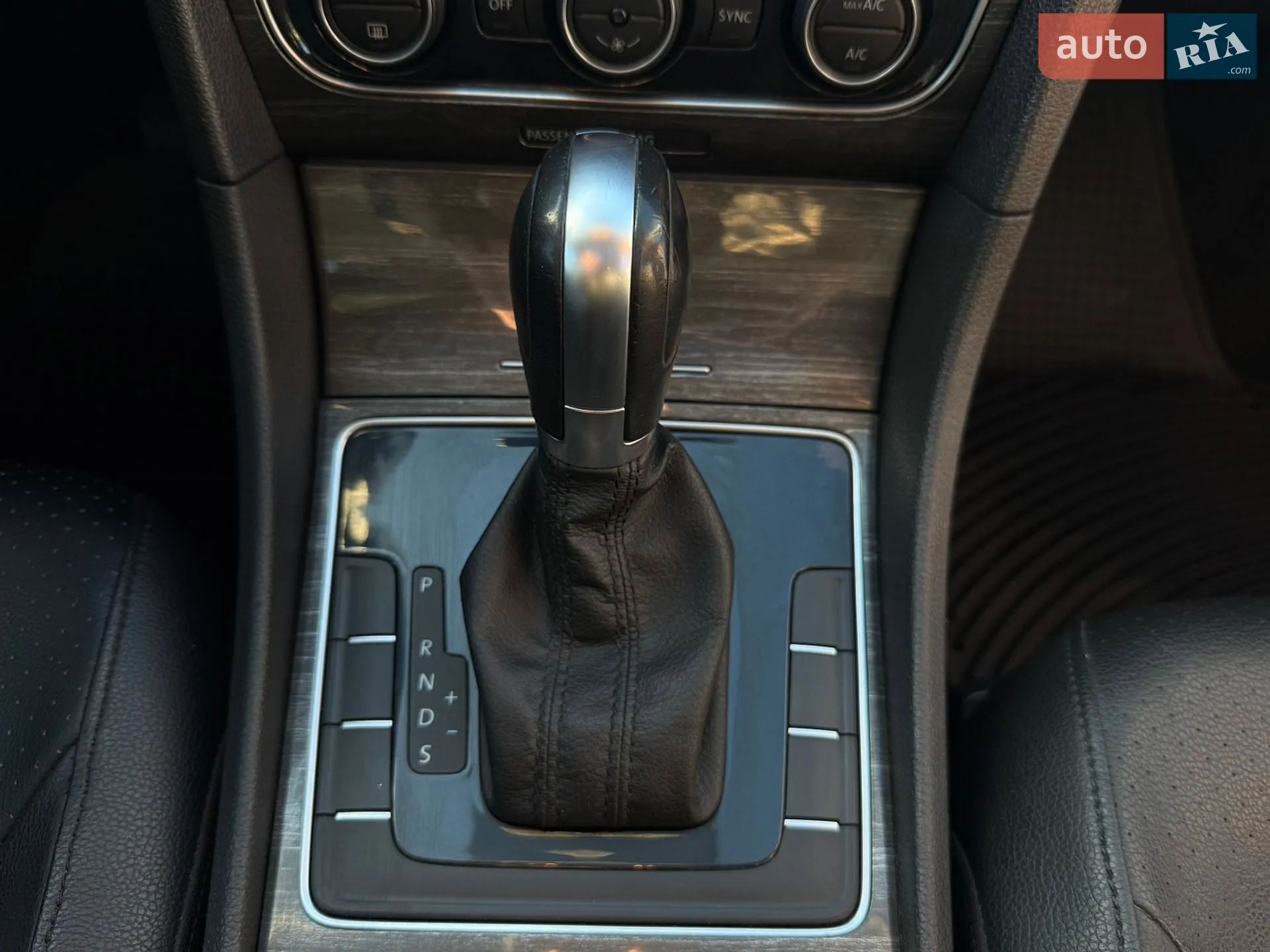 2015 Volkswagen Passat - мініатюра 29
