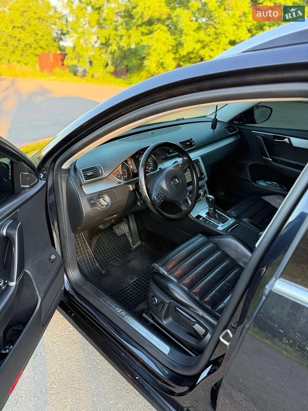 2011 Volkswagen Passat - мініатюра 10