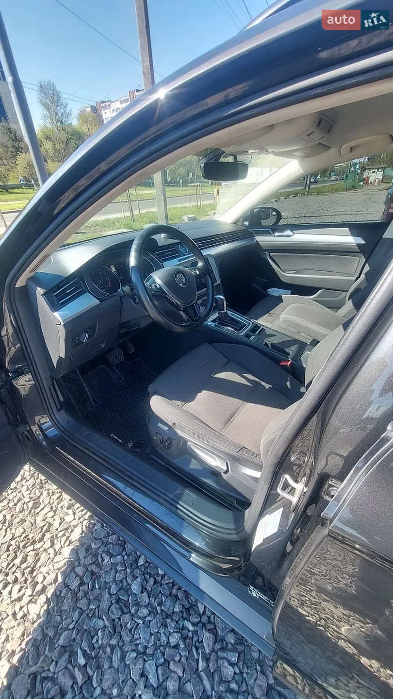 2017 Volkswagen Passat - мініатюра 11