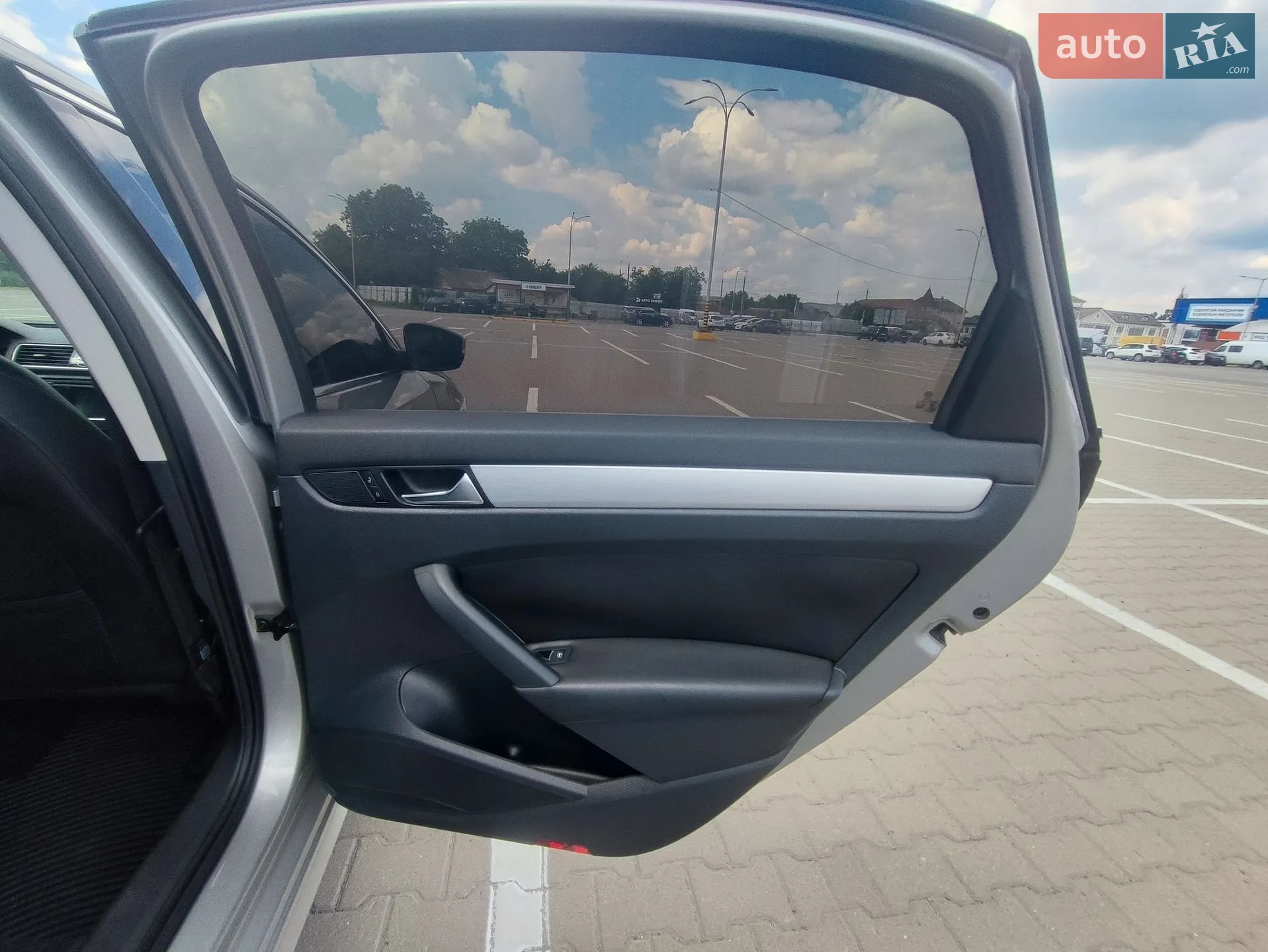 2012 Volkswagen Passat - мініатюра 8
