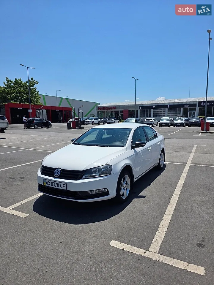 2013 Volkswagen Passat - мініатюра 14