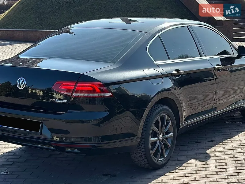Volkswagen Passat 2015 VIN WVWZZZ3CZGE017909 фото оголошення 10 з 80