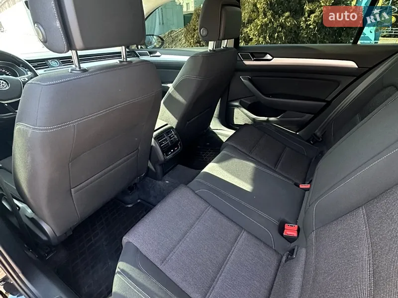 Volkswagen Passat 2015 VIN WVWZZZ3CZGE017909 фото оголошення 16 з 80