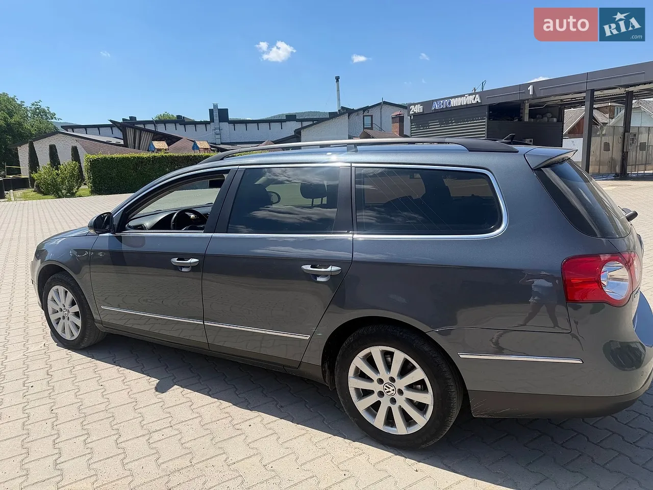 2010 Volkswagen Passat - мініатюра 11