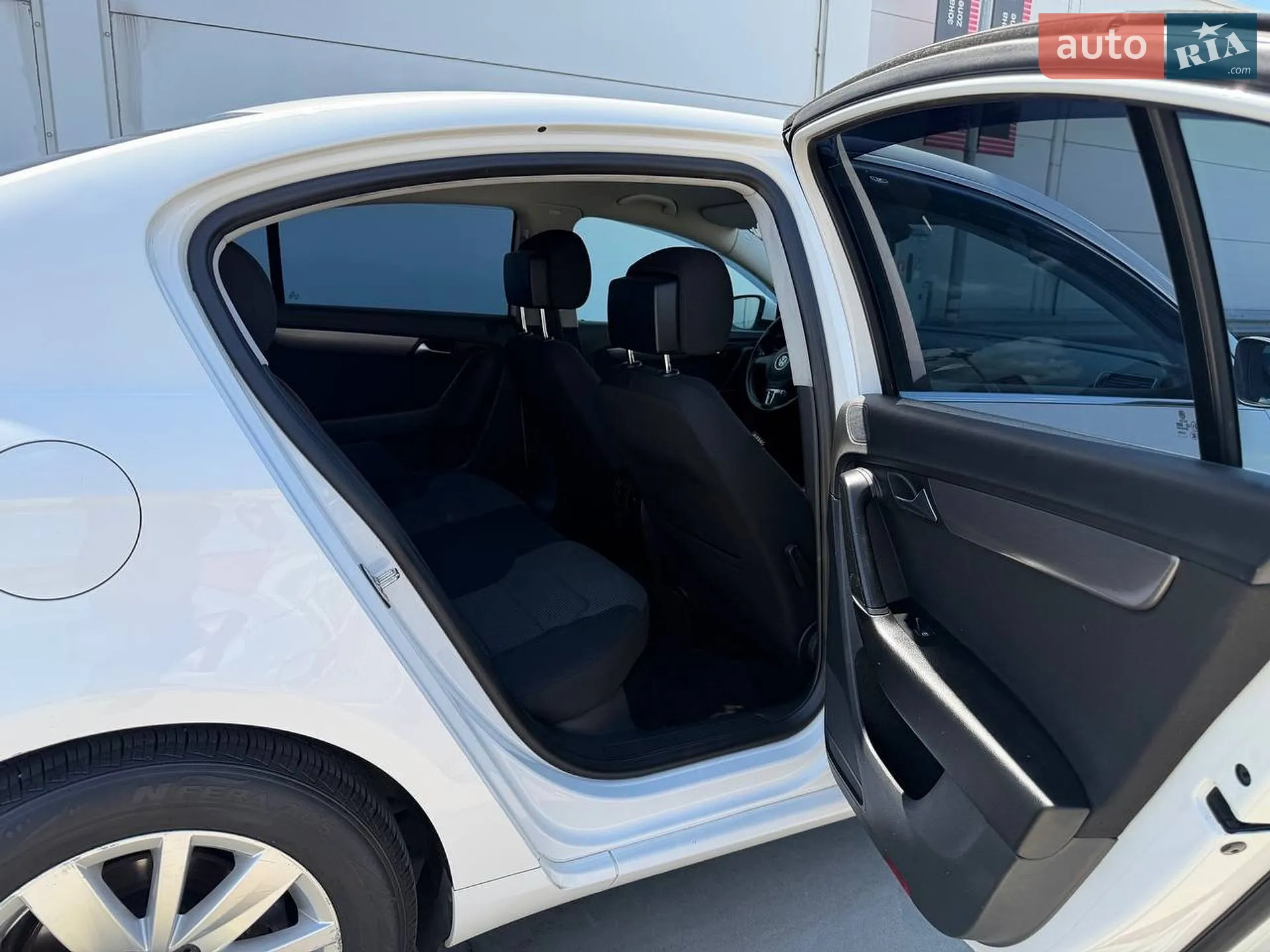 2013 Volkswagen Passat - мініатюра 19