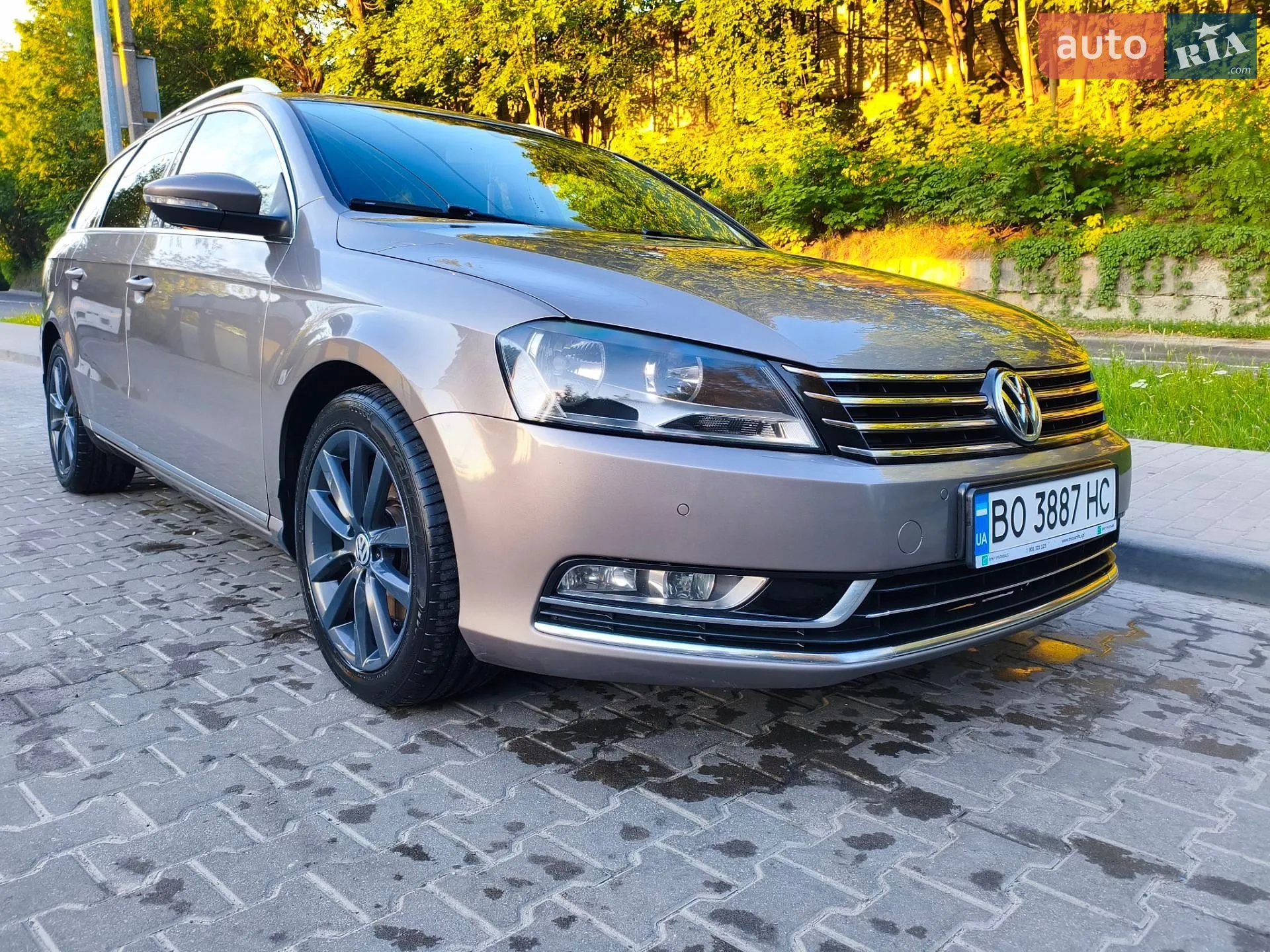 2011 Volkswagen Passat - мініатюра 2