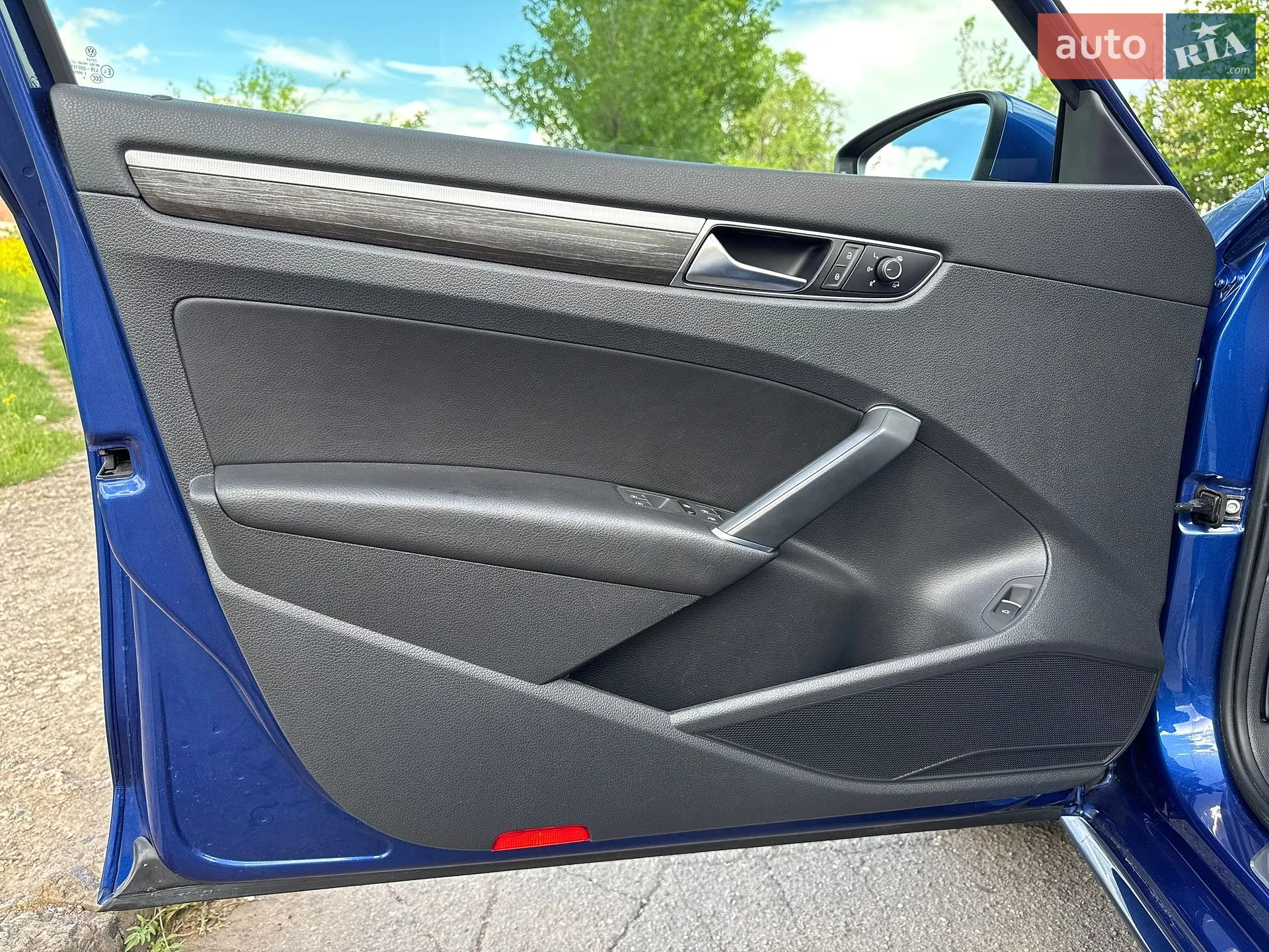 2017 Volkswagen Passat - мініатюра 28