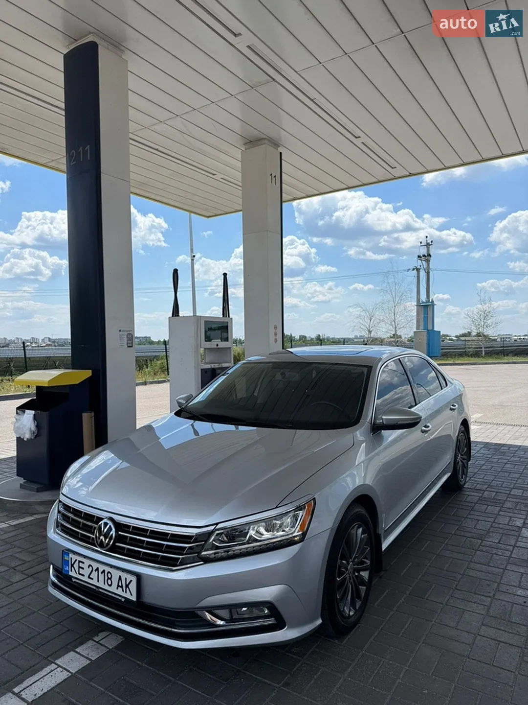 2017 Volkswagen Passat - мініатюра 2
